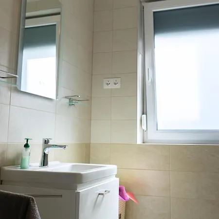 Redzsi Apartman